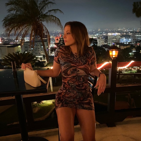 Meet your Posher, Sarah - Picture 5 of 6